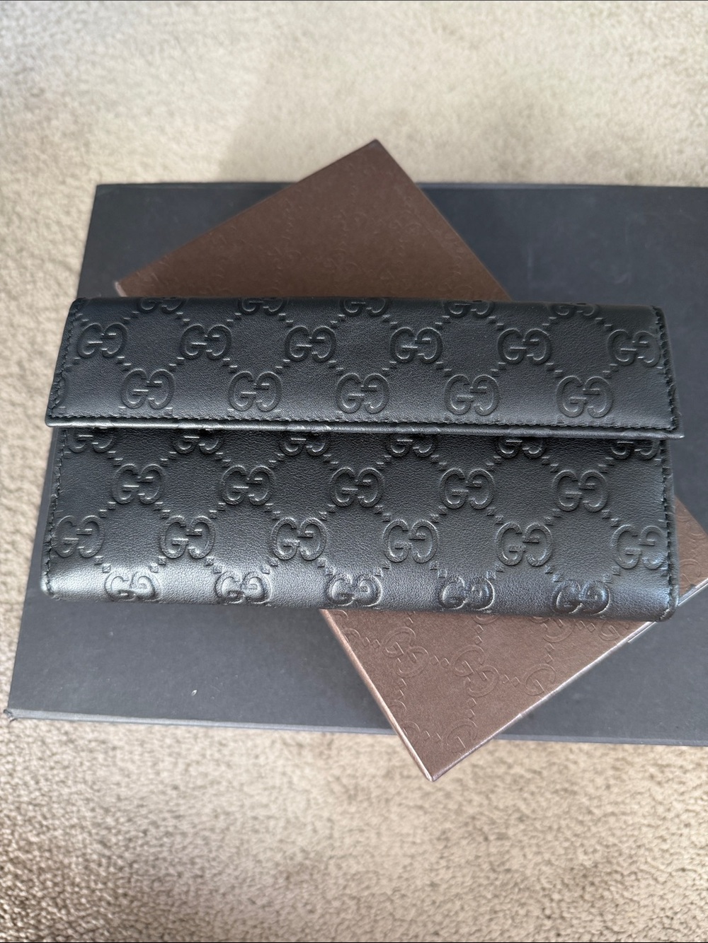 Gucci Black Embossed GG Leather Wallet - Picture 7 of 12